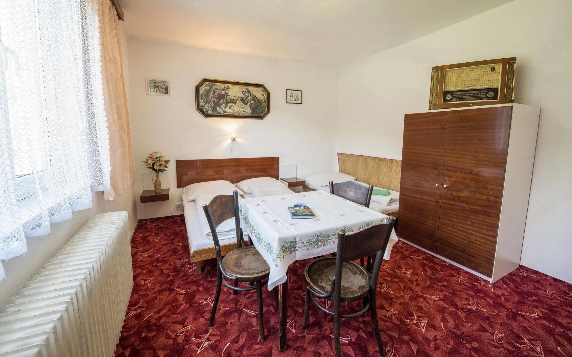 Guesthouse Cyprian Ждьяр Экстерьер фото