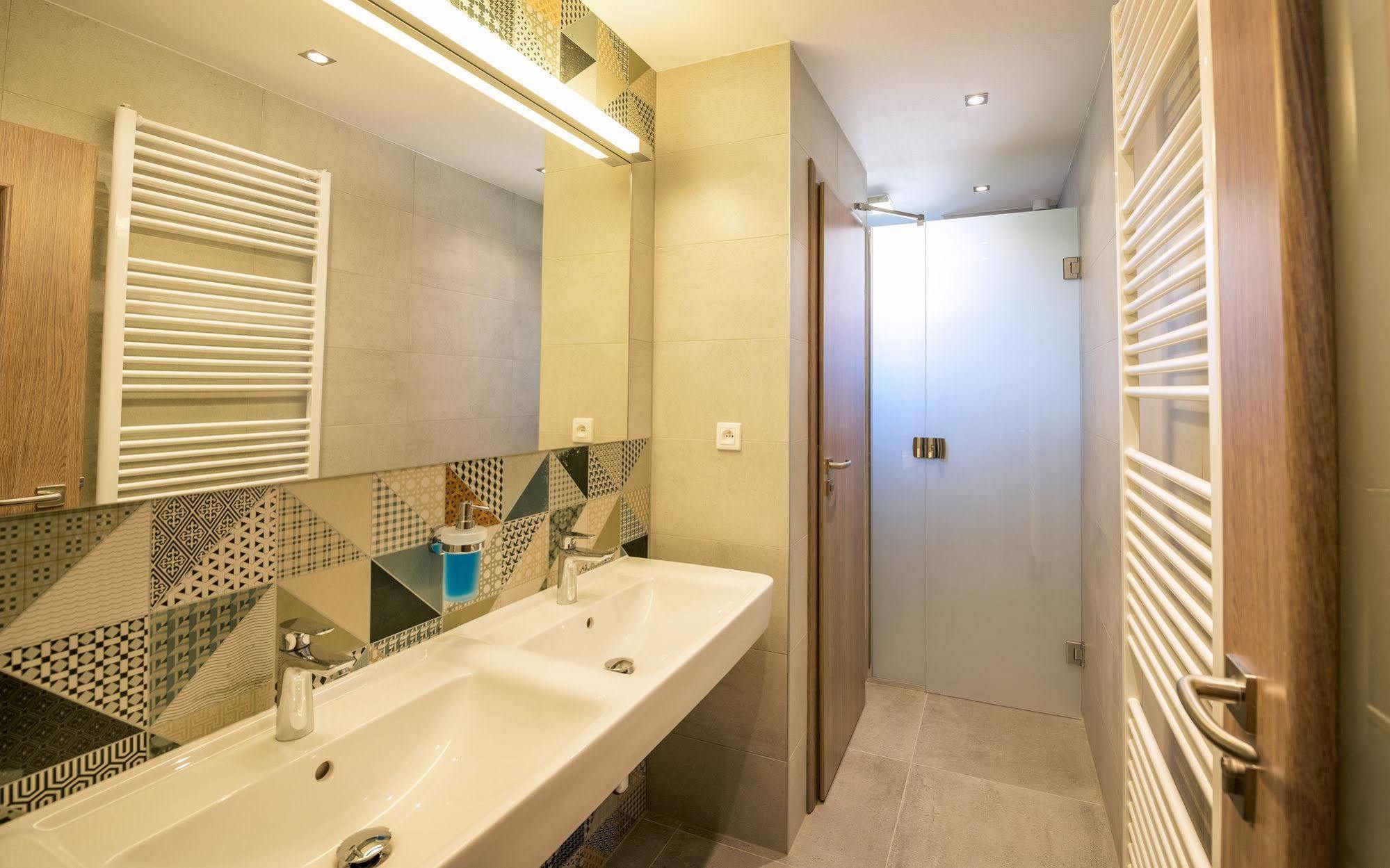 Guesthouse Cyprian Ждьяр Экстерьер фото